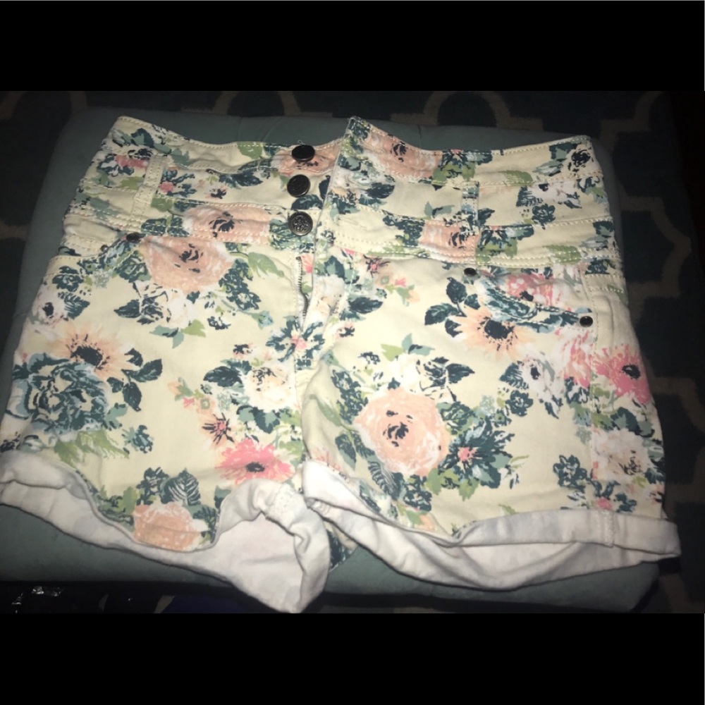 Woman’s 1st Kiss brand floral shorts